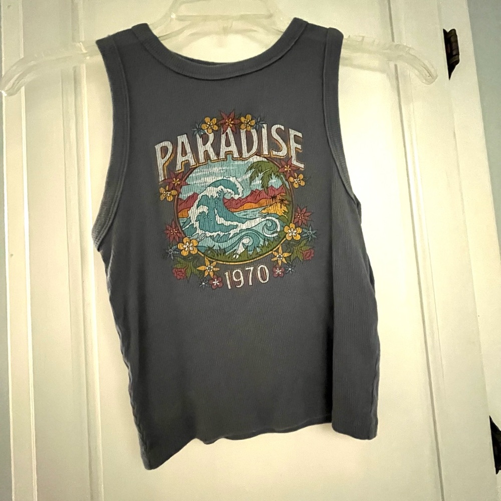 Hollister top